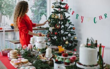 How to Make a Festive Statement with an Artificial Christmas Tree: Decorating Tips and Tricks for Stylish Tree Displays